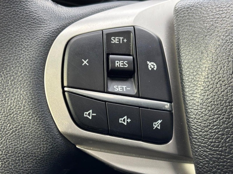 2023 Ford Explorer XLT 4WD