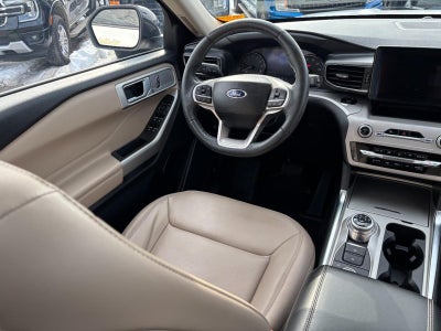 2023 Ford Explorer XLT 4WD