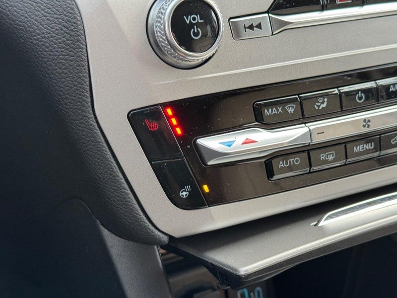 2023 Ford Explorer XLT 4WD