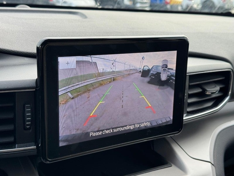 2023 Ford Explorer XLT 4WD