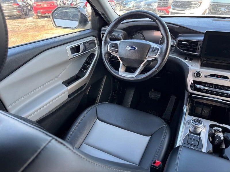 2022 Ford Explorer XLT 4WD