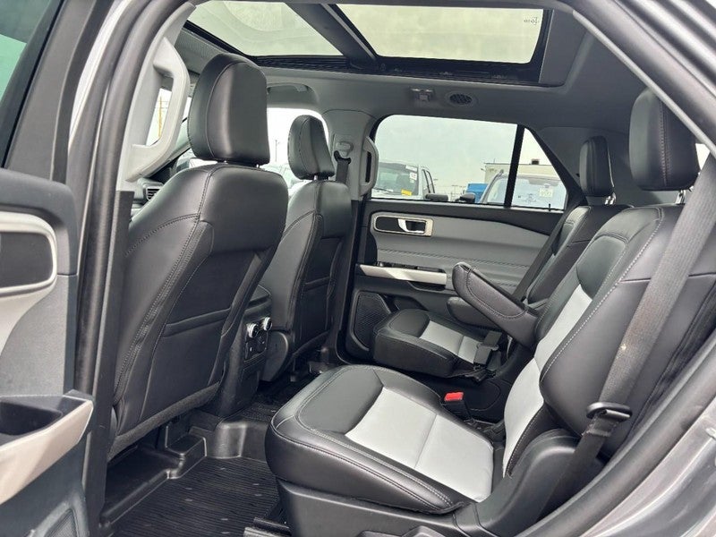 2023 Ford Explorer XLT 4WD
