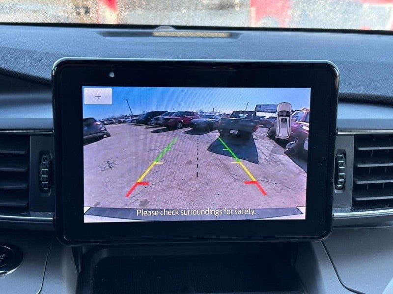 2023 Ford Explorer XLT 4WD