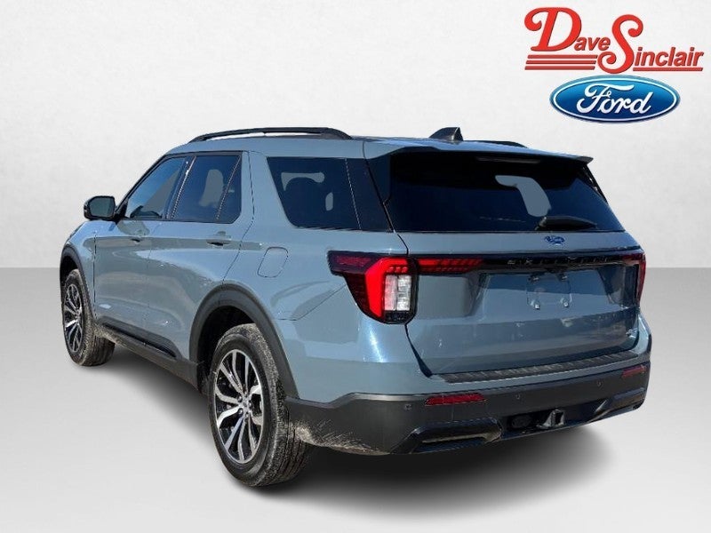 2025 Ford Explorer ST-Line 4WD