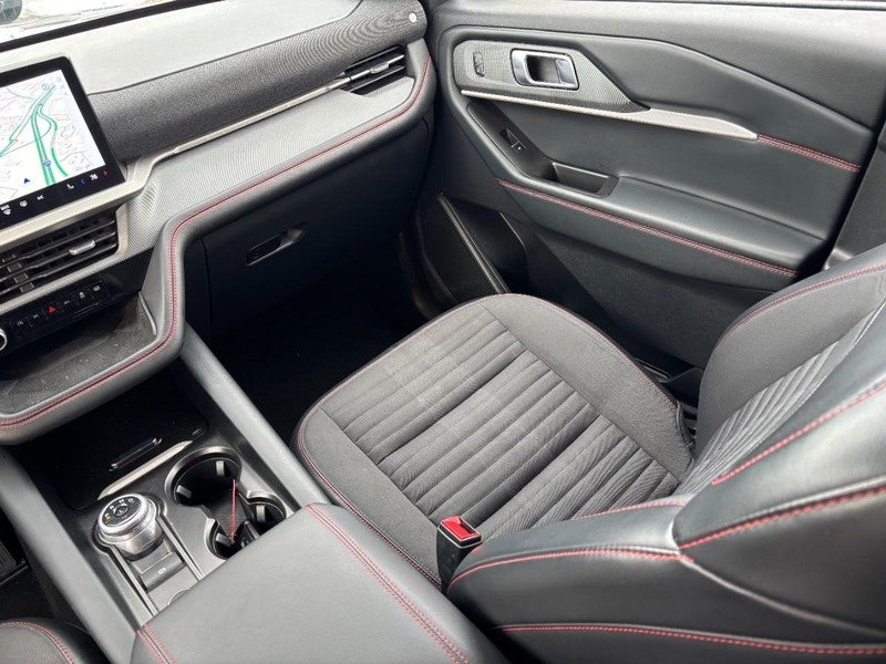 2025 Ford Explorer ST-Line 4WD