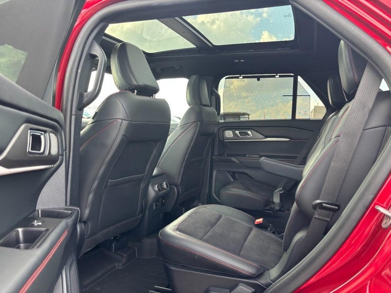 2025 Ford Explorer ST 4WD