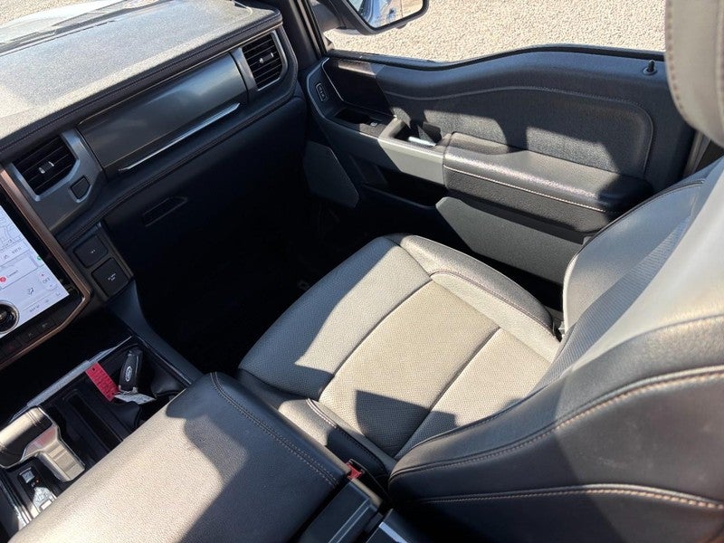 2022 Ford F-150 Lightning LARIAT 4WD SuperCrew 5.5' Box
