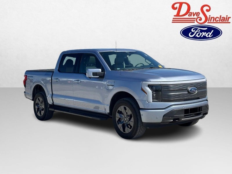 2022 Ford F-150 Lightning LARIAT 4WD SuperCrew 5.5' Box