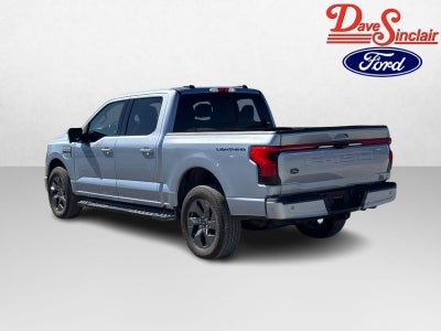 2022 Ford F-150 Lightning LARIAT 4WD SuperCrew 5.5' Box