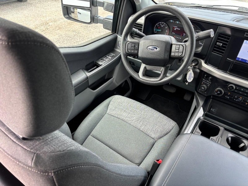 2024 Ford Super Duty F-250 SRW XLT 4WD Crew Cab 6.75' Box