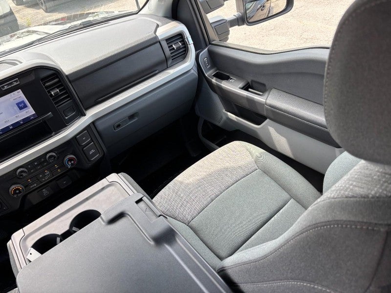 2024 Ford Super Duty F-250 SRW XLT 4WD Crew Cab 6.75' Box