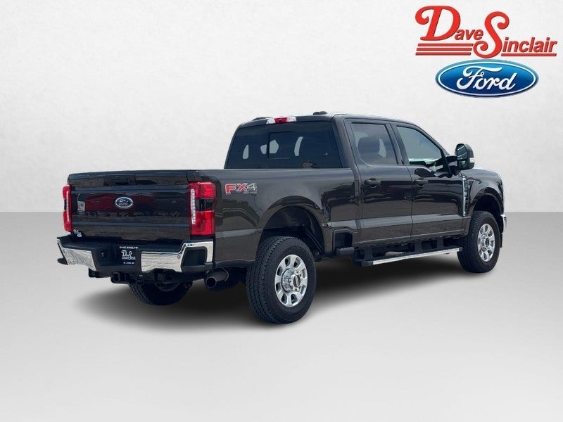 2024 Ford Super Duty F-250 SRW XLT 4WD Crew Cab 6.75' Box