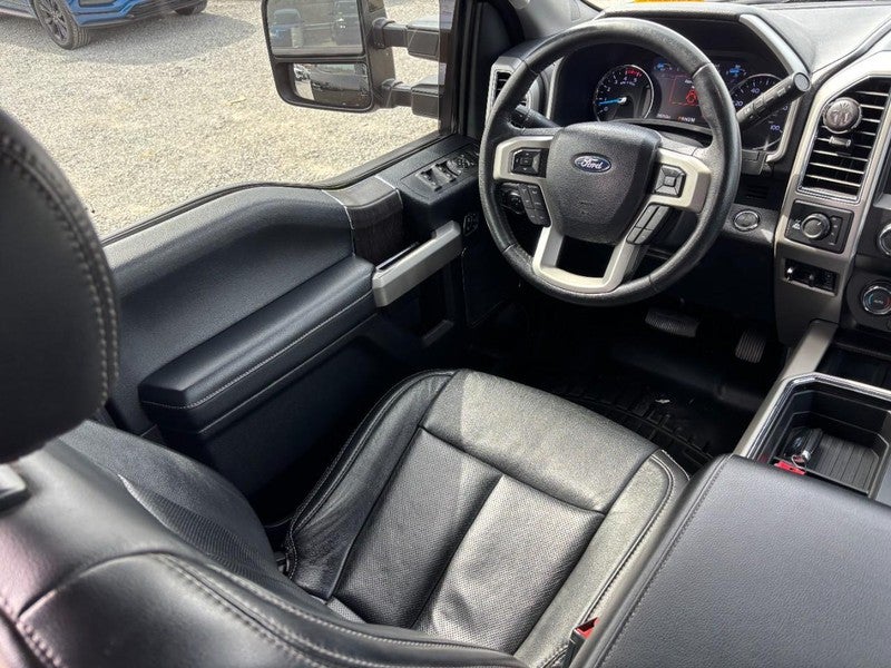 2020 Ford Super Duty F-250 SRW LARIAT 4WD Crew Cab 6.75' Box