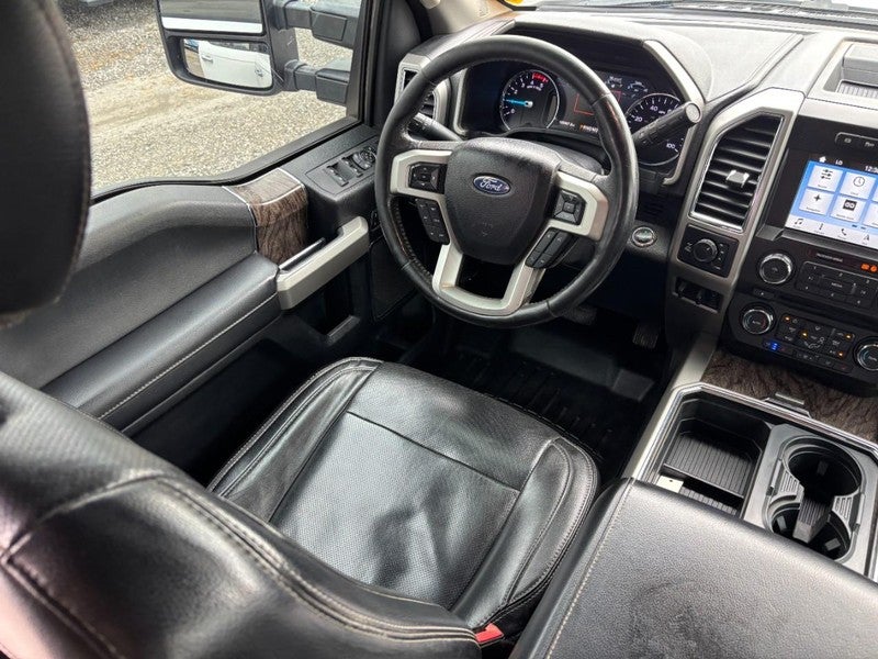 2018 Ford Super Duty F-250 SRW Lariat 4WD Crew Cab 6.75' Box