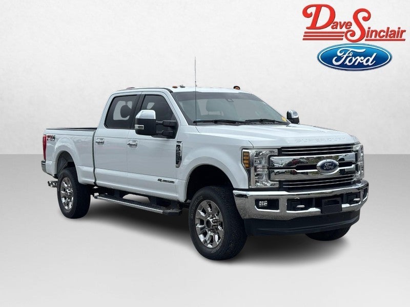 2018 Ford Super Duty F-250 SRW Lariat 4WD Crew Cab 6.75' Box