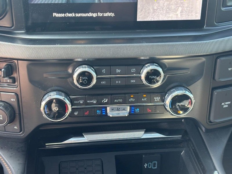 2023 Ford Super Duty F-250 SRW Platinum 4WD Crew Cab 6.75' Box