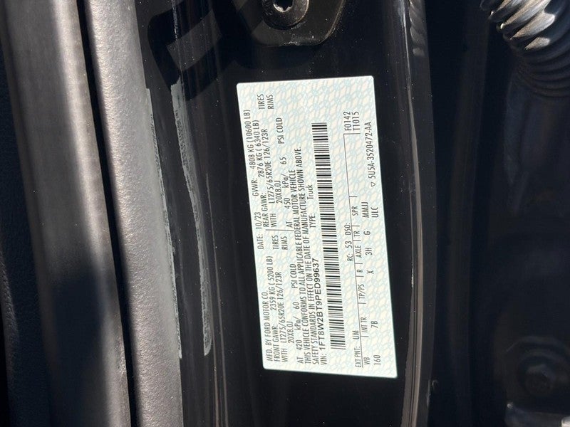 2023 Ford Super Duty F-250 SRW Platinum 4WD Crew Cab 6.75' Box