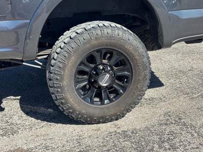 2020 Ford Super Duty F-350 SRW LARIAT 4WD Crew Cab 6.75' Box