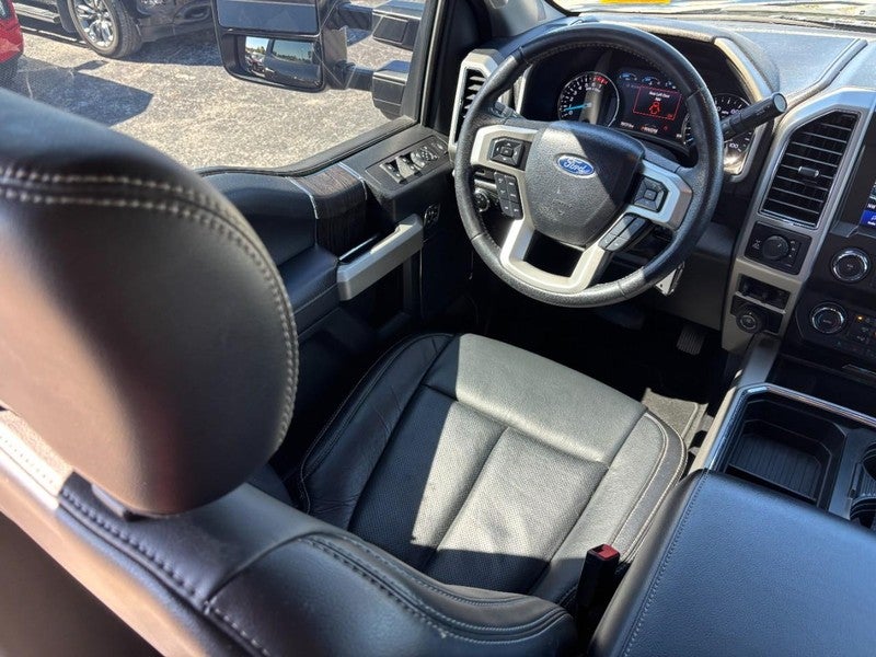 2020 Ford Super Duty F-350 SRW LARIAT 4WD Crew Cab 6.75' Box