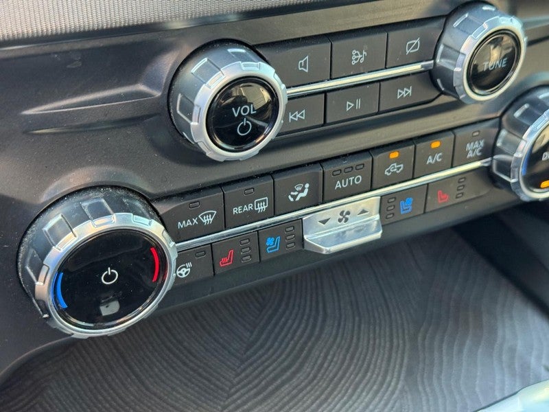 2023 Ford Super Duty F-350 SRW Platinum 4WD Crew Cab 6.75' Box