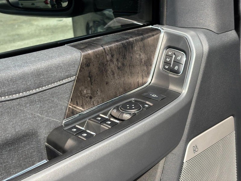 2024 Ford Super Duty F-350 SRW LARIAT 4WD Crew Cab 6.75' Box