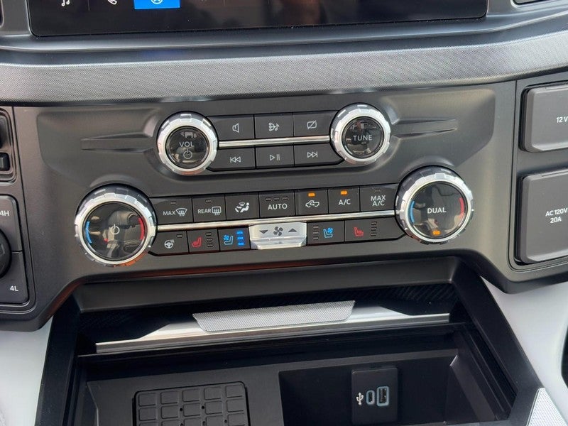 2024 Ford Super Duty F-350 DRW Limited 4WD Crew Cab 8' Box