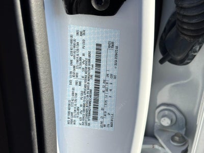 2021 Ford Super Duty F-450 DRW LARIAT 4WD Crew Cab 8' Box