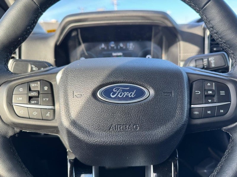 2024 Ford Ranger LARIAT 4WD SuperCrew 5' Box