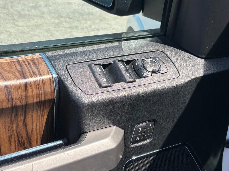 2019 Ford F-150 LARIAT 4WD SuperCrew 5.5' Box