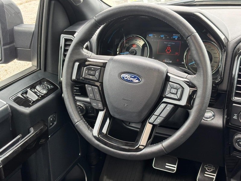 2020 Ford F-150 LARIAT 4WD SuperCrew 5.5' Box