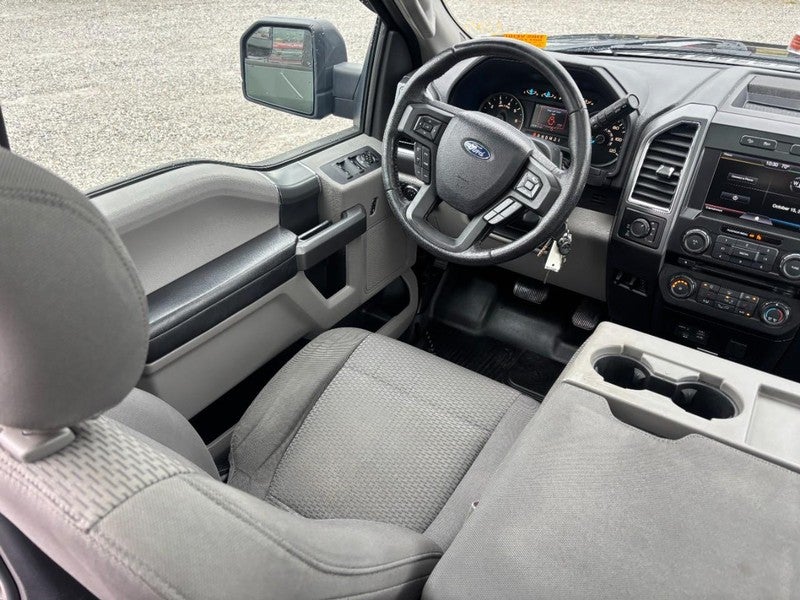 2015 Ford F-150 4WD SuperCrew 145" XLT
