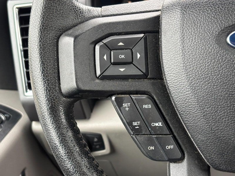 2015 Ford F-150 4WD SuperCrew 145" XLT