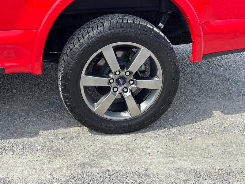 2015 Ford F-150 4WD SuperCrew 145" Lariat