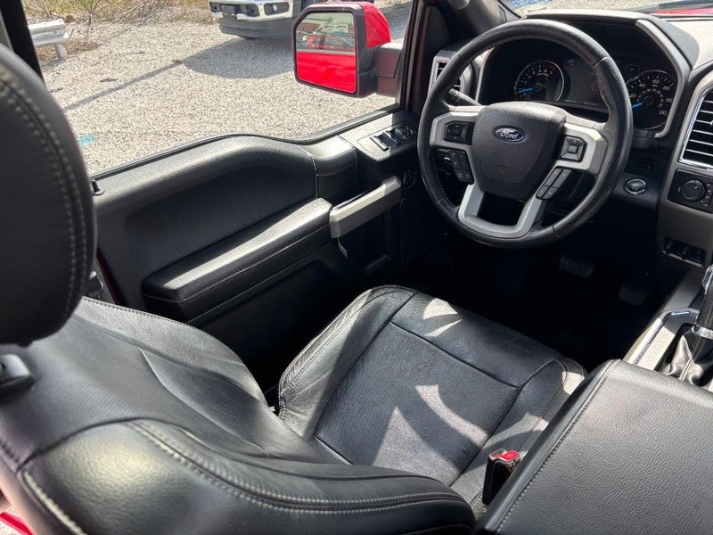 2015 Ford F-150 4WD SuperCrew 145" Lariat