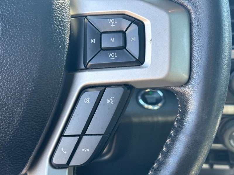 2017 Ford F-150 Lariat 4WD SuperCrew 5.5' Box
