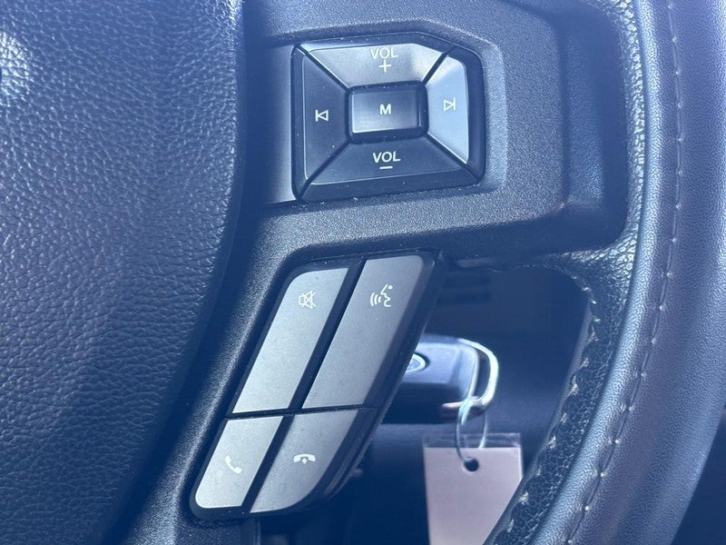 2015 Ford F-150 4WD SuperCrew 145" XLT