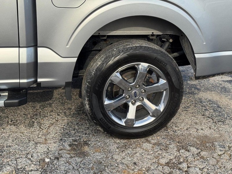 2022 Ford F-150 LARIAT 4WD SuperCrew 5.5' Box