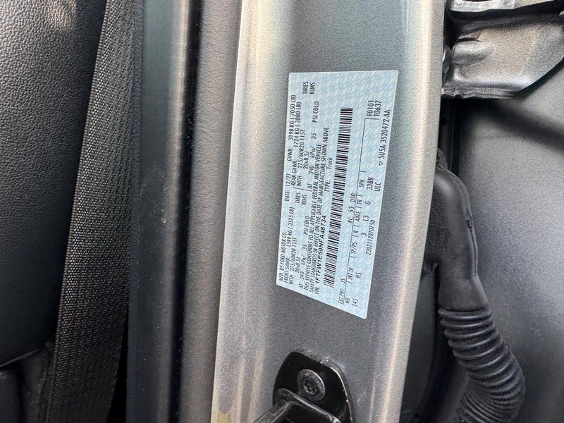 2022 Ford F-150 LARIAT 4WD SuperCrew 5.5' Box