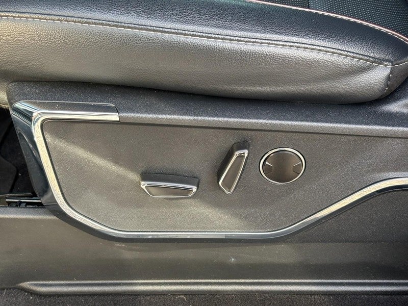 2023 Ford F-150 LARIAT 4WD SuperCrew 5.5' Box