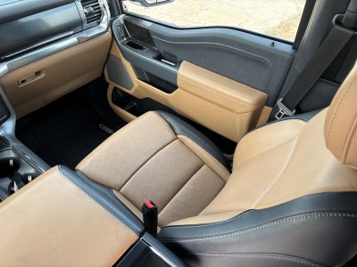 2022 Ford F-150 LARIAT 4WD SuperCrew 5.5' Box