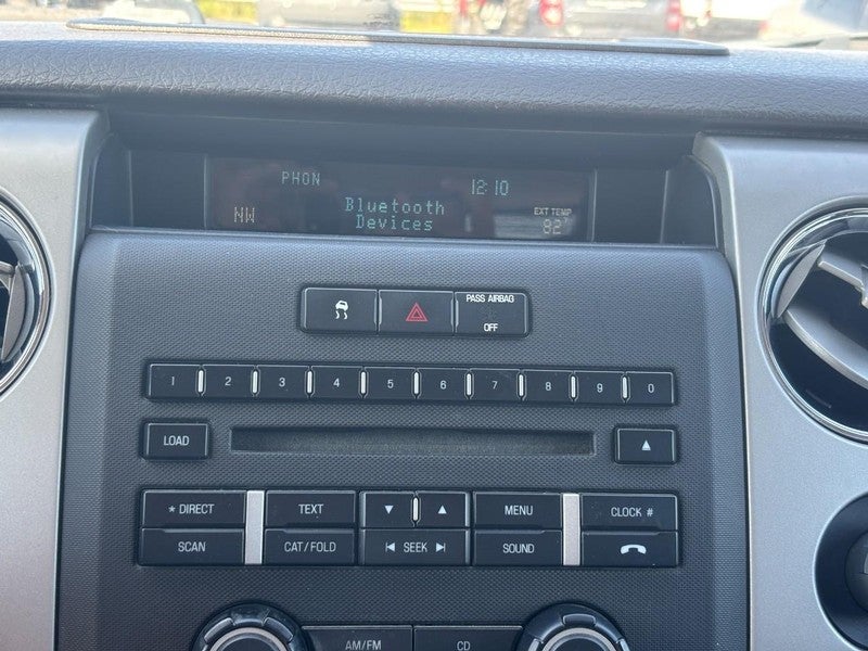 2010 Ford F-150 4WD SuperCrew 145" XLT