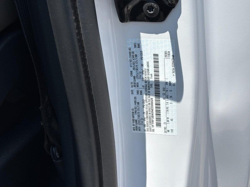 2022 Ford Super Duty F-350 SRW XL 4WD Reg Cab 8' Box