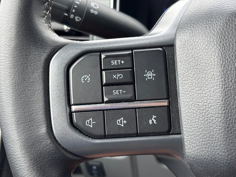 2023 Ford F-150 Lightning XLT 4WD SuperCrew 5.5' Box