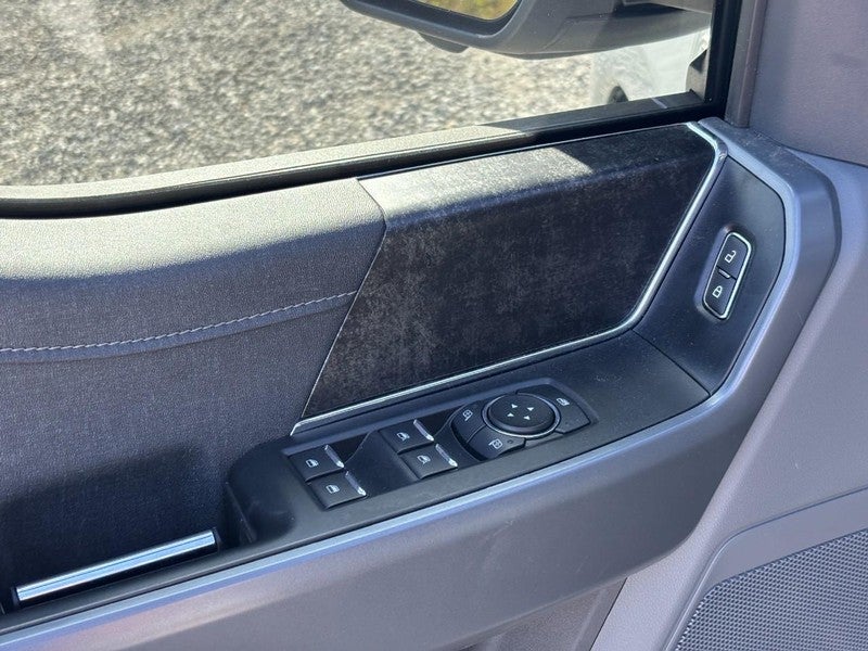 2023 Ford F-150 Lightning XLT 4WD SuperCrew 5.5' Box