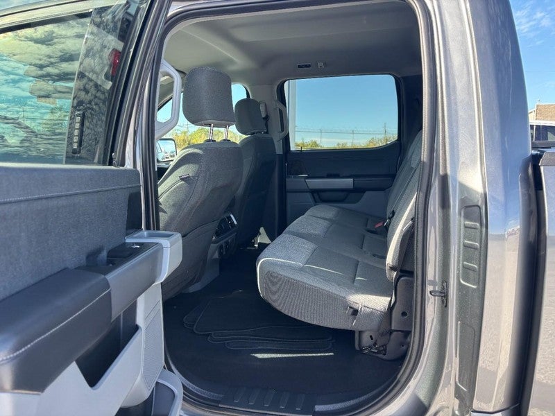 2023 Ford F-150 Lightning XLT 4WD SuperCrew 5.5' Box