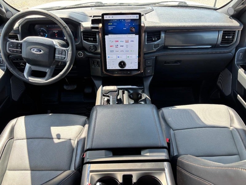 2023 Ford F-150 Lightning LARIAT 4WD SuperCrew 5.5' Box