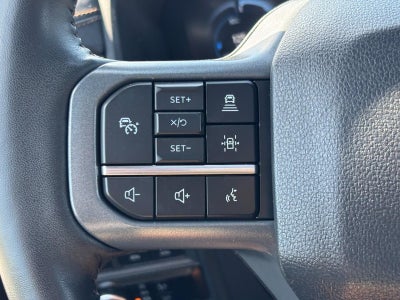 2023 Ford F-150 Lightning LARIAT 4WD SuperCrew 5.5' Box