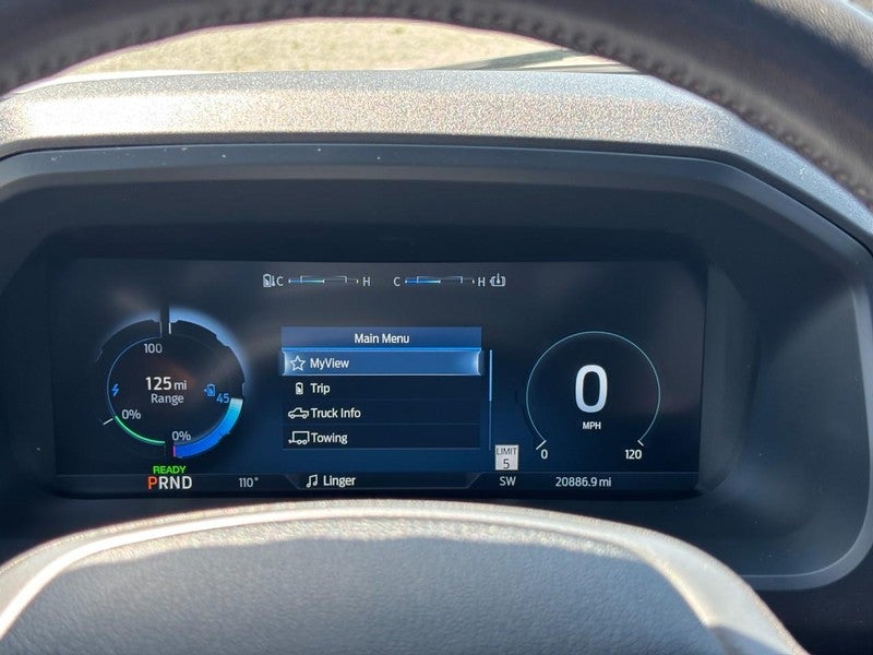 2023 Ford F-150 Lightning LARIAT 4WD SuperCrew 5.5' Box