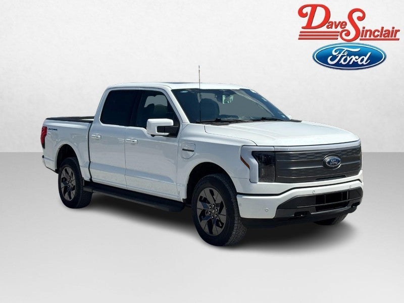 2023 Ford F-150 Lightning LARIAT 4WD SuperCrew 5.5' Box