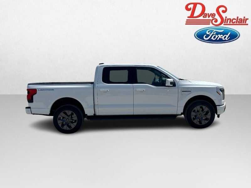 2023 Ford F-150 Lightning LARIAT 4WD SuperCrew 5.5' Box